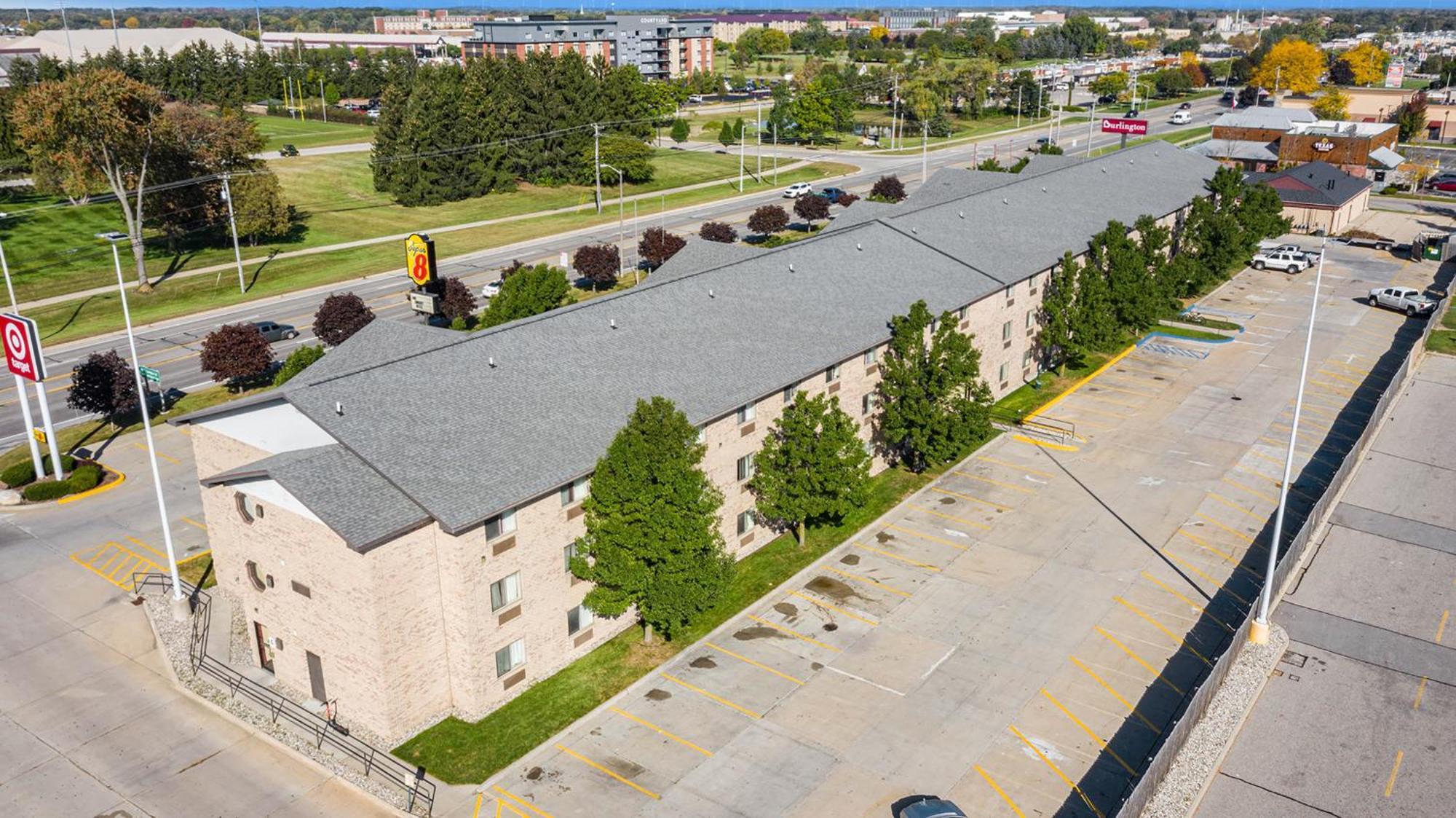Hotel Super 8 By Wyndham Mt. Pleasant Mount Pleasant Exterior foto